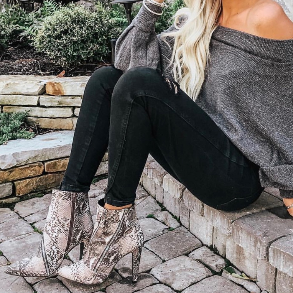 Snake skin pointed toe ankle boots